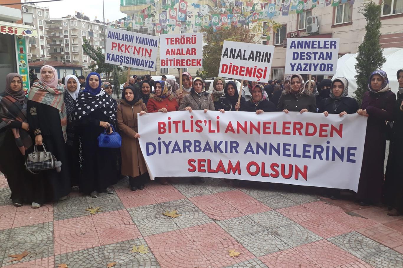 Bitlisli kadınlardan Diyarbakır annelerine destek ziyareti